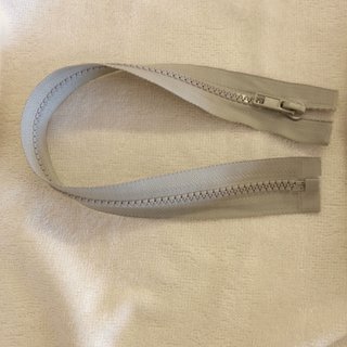 Teilbarer Reiverschluss - Profilreiverschluss 40 cm hellgrau