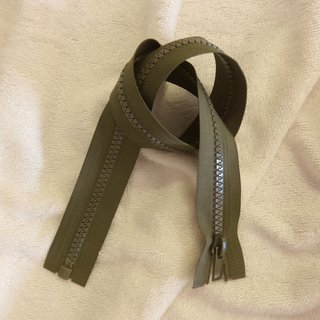 Teilbarer Reiverschluss - Profilreiverschluss 65 cm khaki
